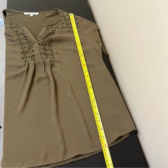 Black Rainn Long Sleeve Split Neck Blouse - Picture 11 of 11